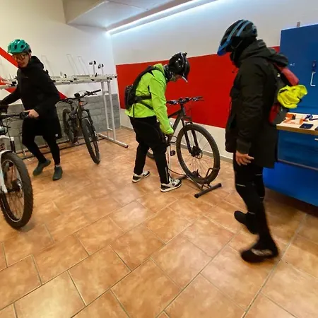 Impero Beauty & - Bike Hotel 3*