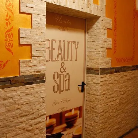 瓦雷泽美容及水疗帝国酒店 坎特洛